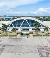 Thales selected by Cayman Islands Airports Authority to modernize and upgrade its air traffic control infrastructure